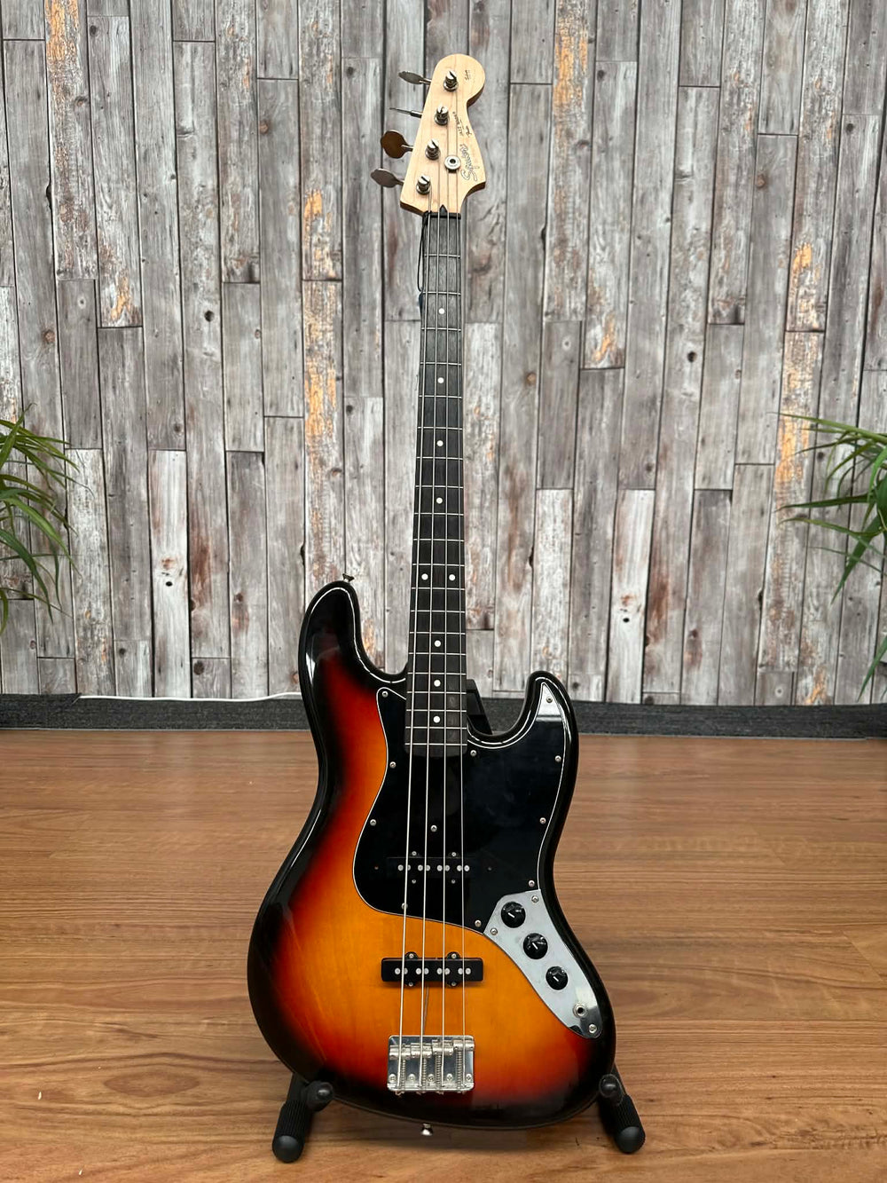 PRE-LOVE 1999 SQUIRE JAPAN JAZZ BASS