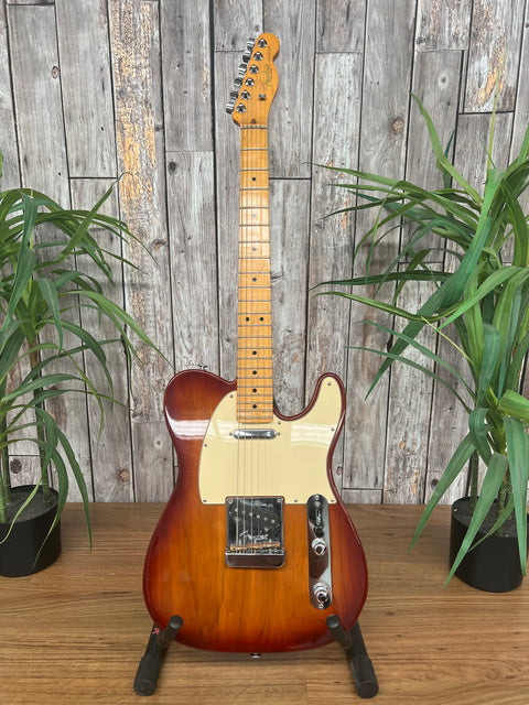 2ND HAND - USA FENDER AMERICAN PROFESSIONAL II