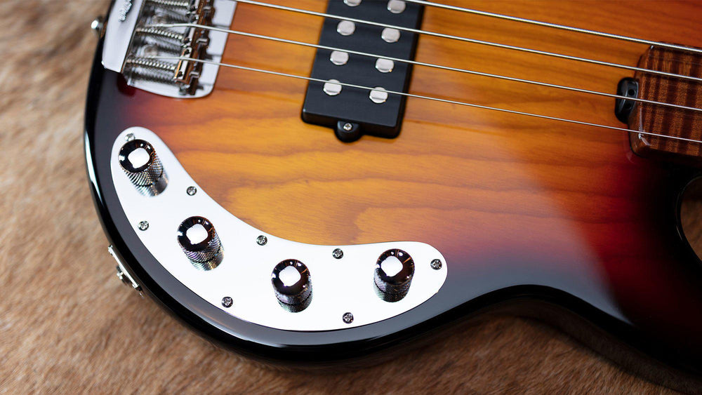 Ernie Ball Music Man STINGRAY SIERRA VINTAGE FRETLESS Bass Guitar