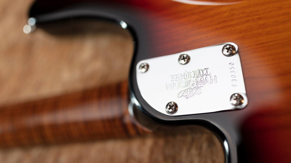 Ernie Ball Music Man STINGRAY SIERRA VINTAGE FRETLESS Bass Guitar