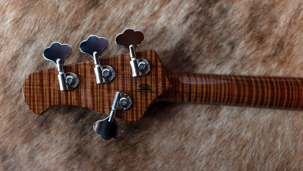 Ernie Ball Music Man STINGRAY SIERRA VINTAGE FRETLESS Bass Guitar