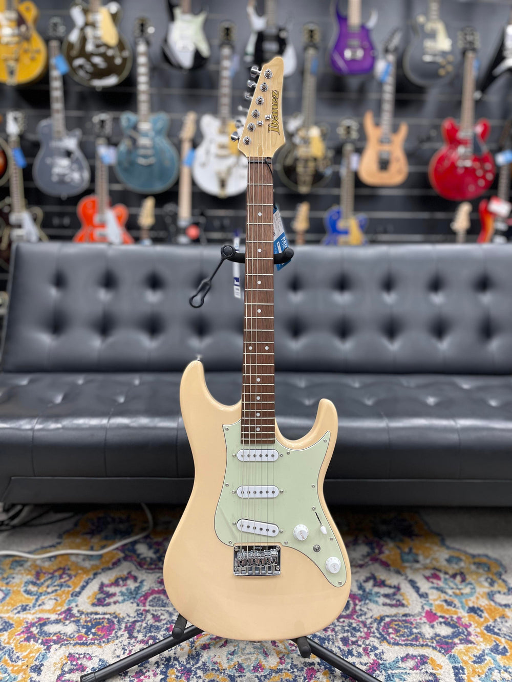 IBANEZ AZES31 IV ELECTRIC GUITAR